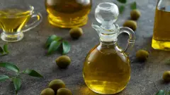  Akdeniz Diyetinin Sarsılmaz Sırrı Çözüldü: Zeytinyağındaki 'Polifenol' İltihabı Saniyeler İçinde Kurutuyor! - Sağlık Haber